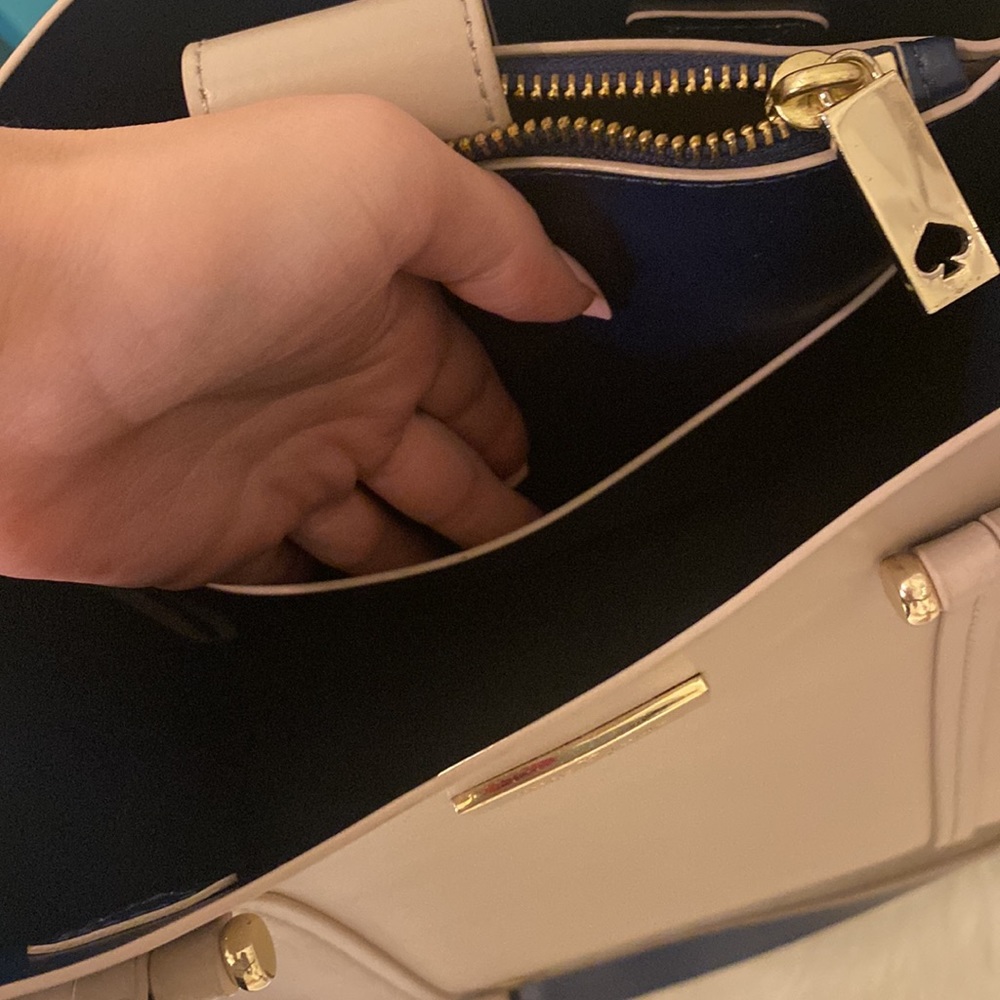 Kate Spade Xbody ♠️ - Picture 7 of 15